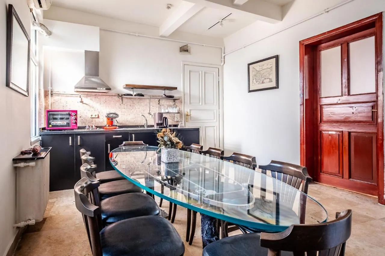 Ferienwohnung Unique Flat With Excellent Location In Beyoglu Istanbul